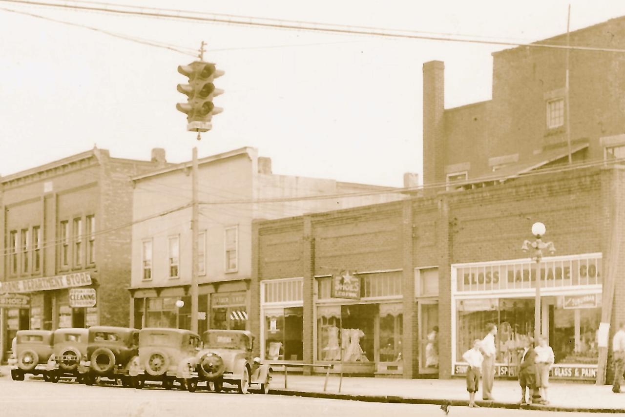 historic downtown area in Newton Falls 